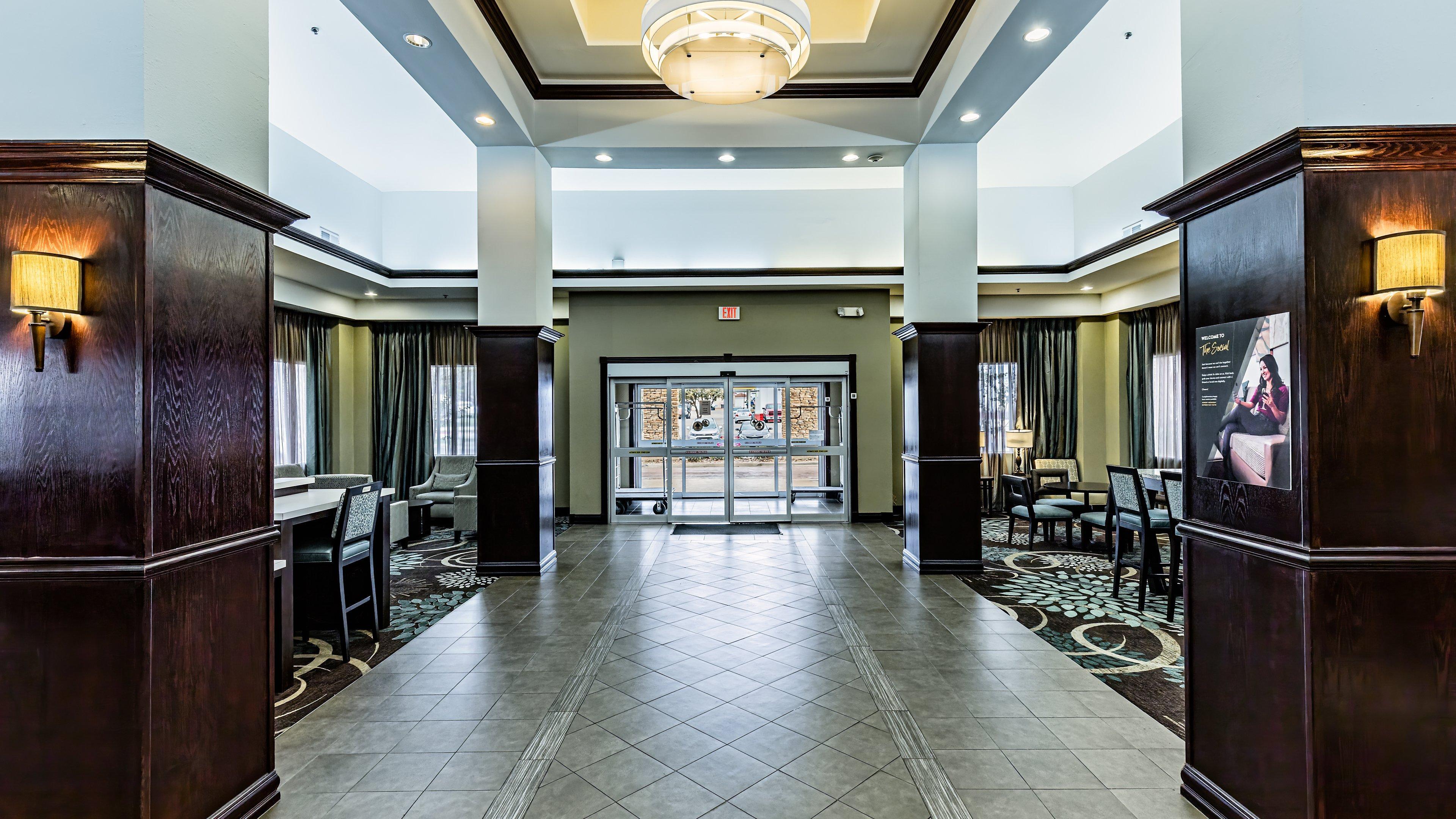Staybridge Suites Laredo By Ihg Exterior foto