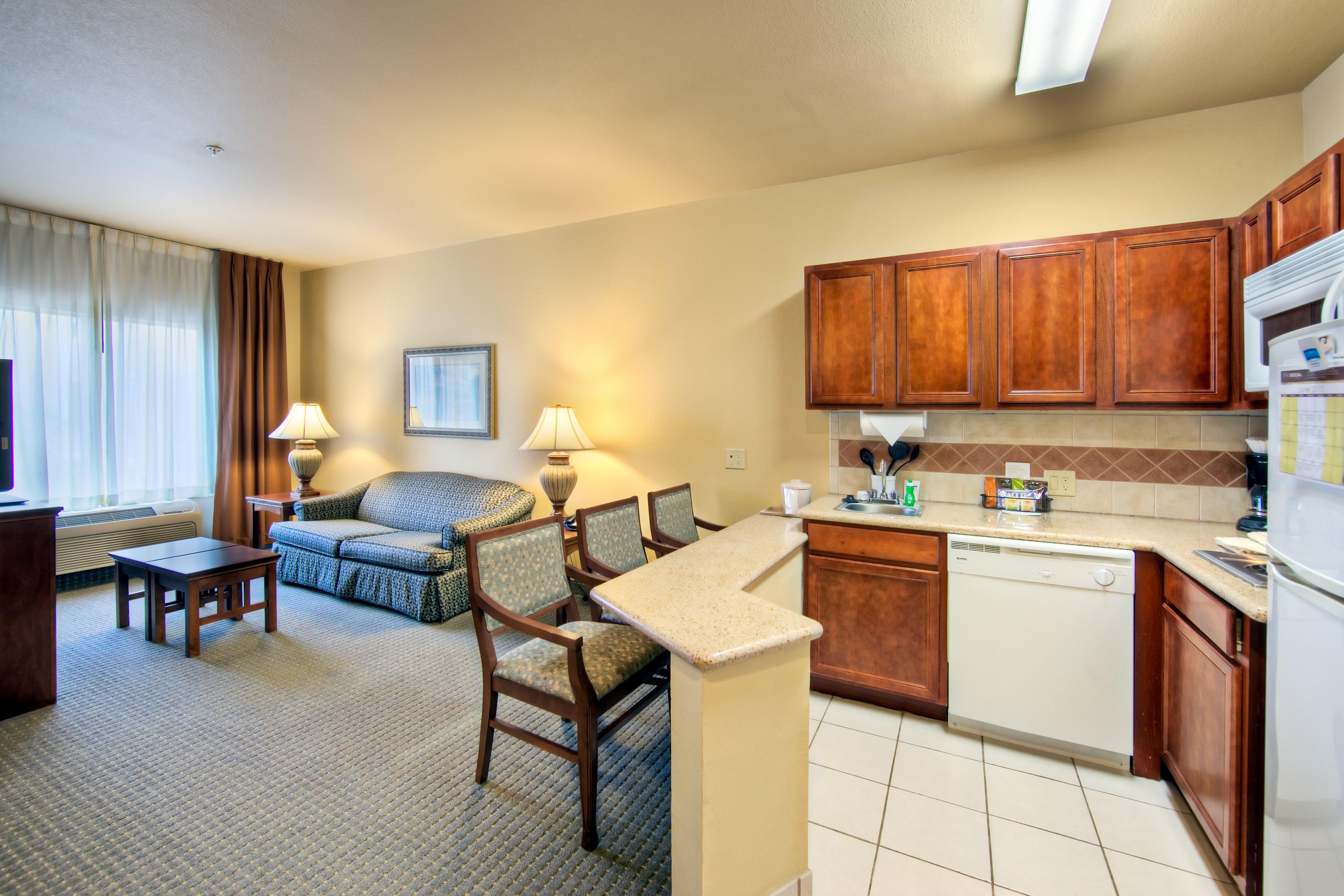 Staybridge Suites Laredo By Ihg Exterior foto