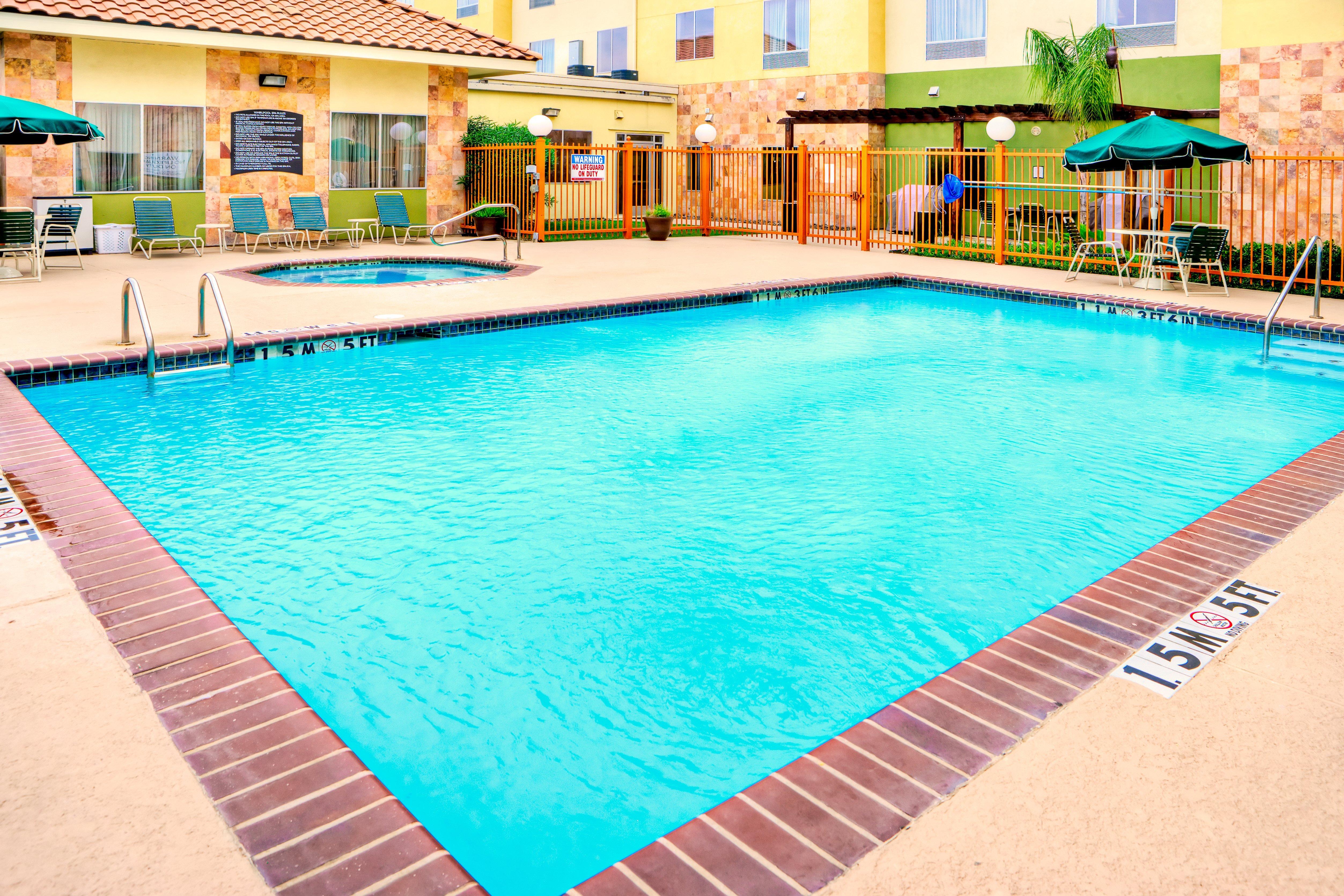 Staybridge Suites Laredo By Ihg Exterior foto