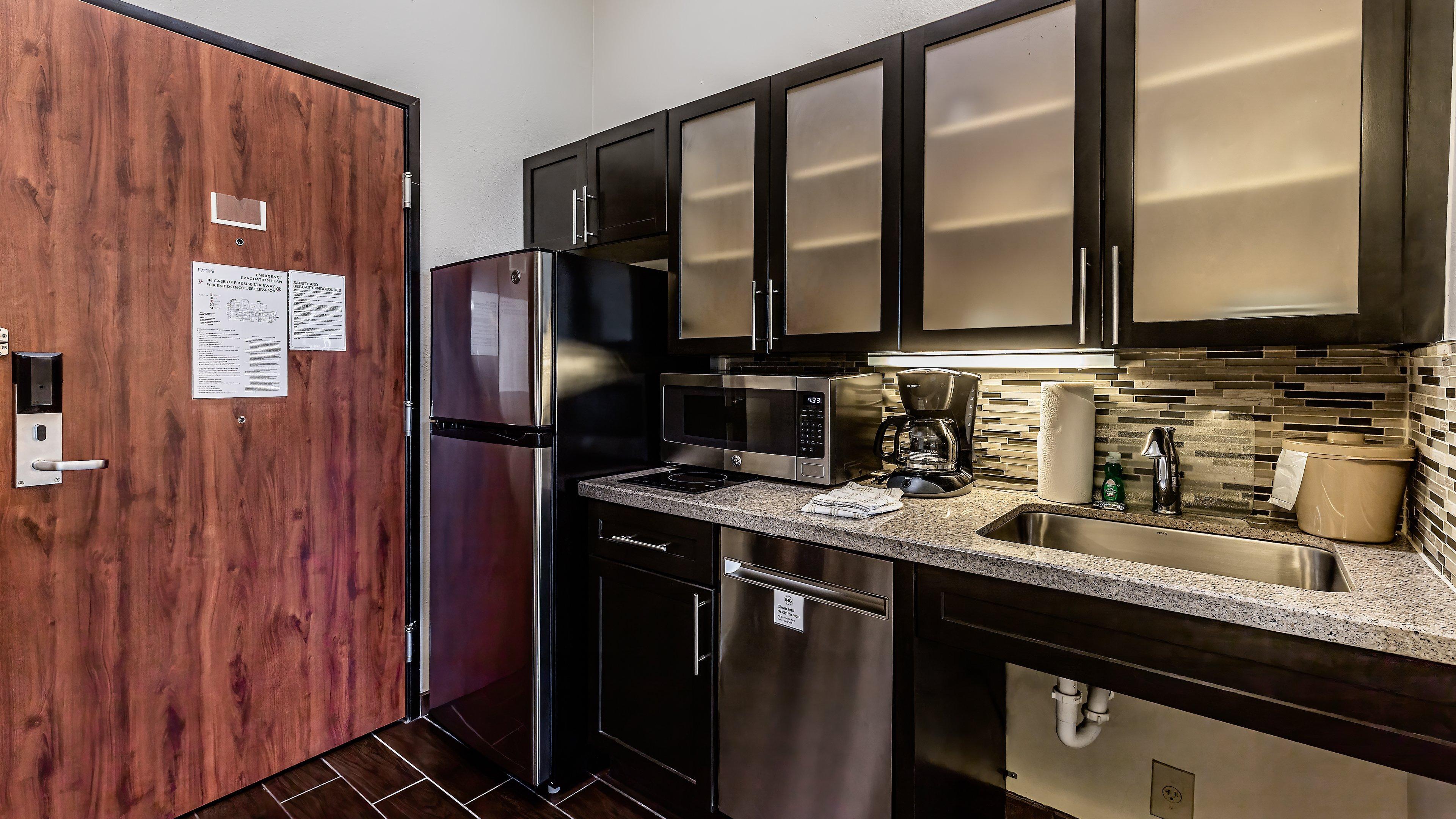 Staybridge Suites Laredo By Ihg Exterior foto